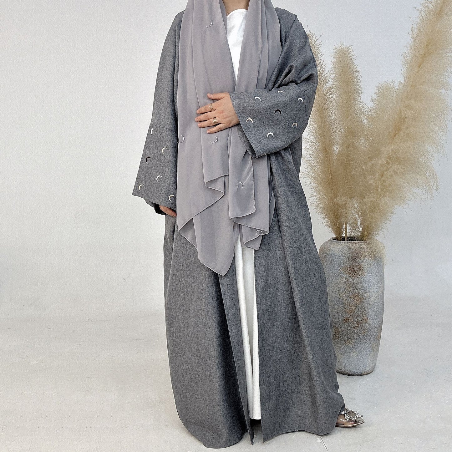 Saudi Embroidered Cardigan Robe Dubai Style