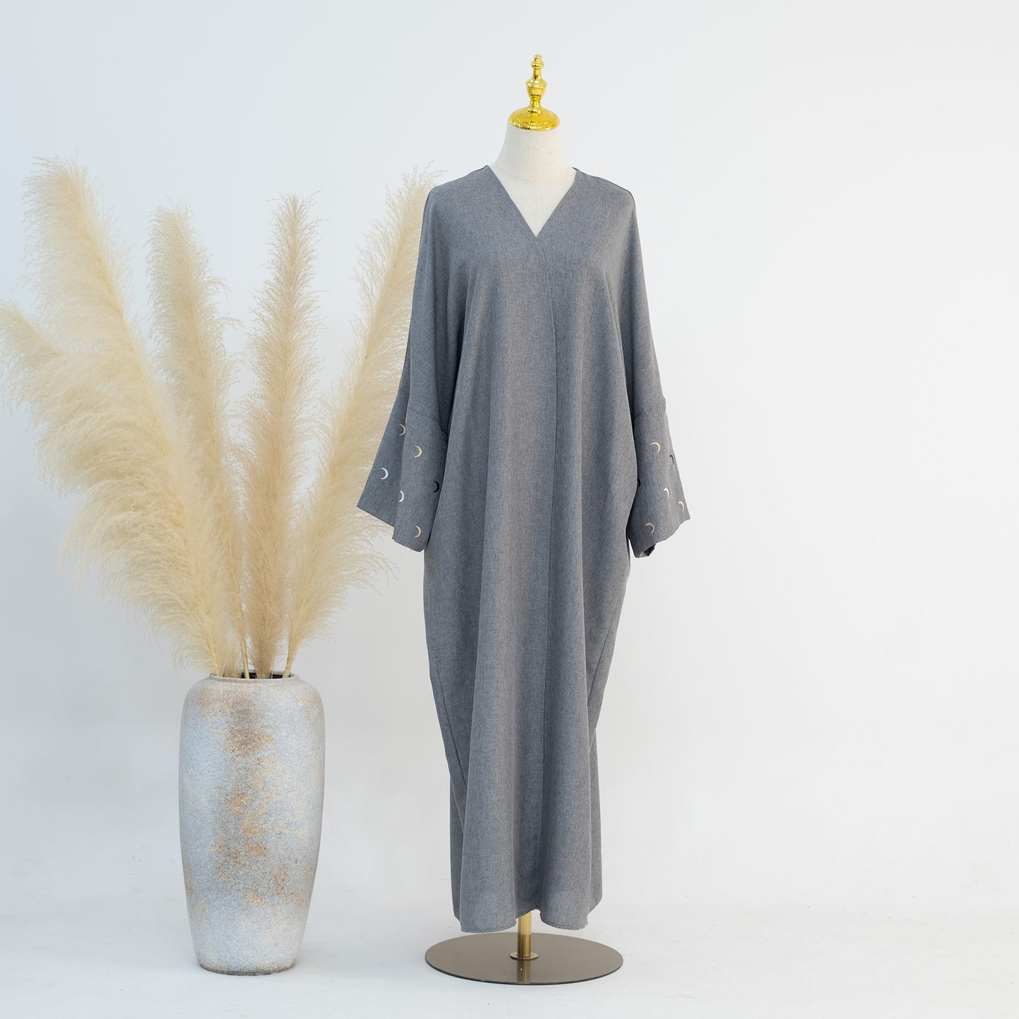 Saudi Embroidered Cardigan Robe Dubai Style