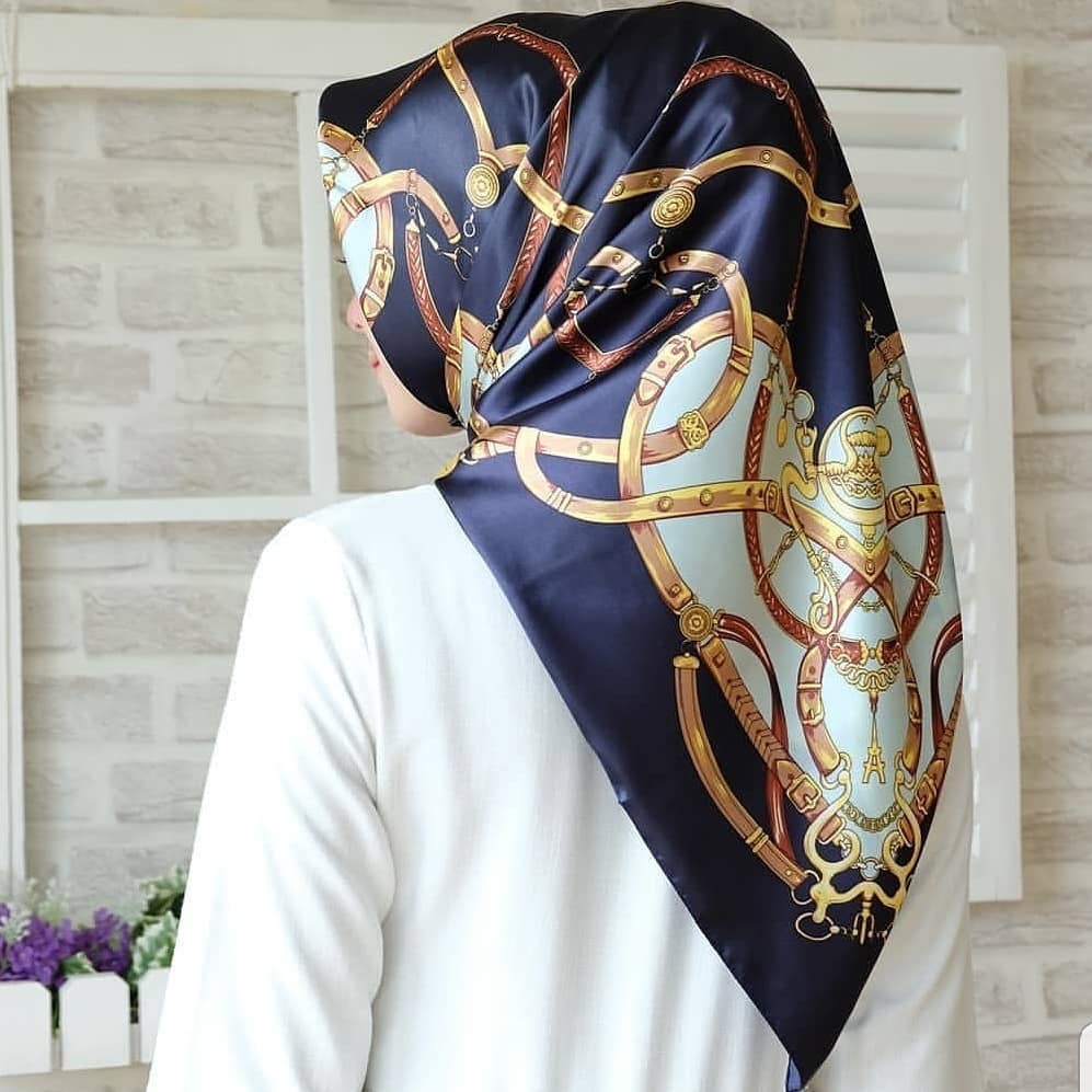 Big Square Fashion Simulation Silk Scarf Women
