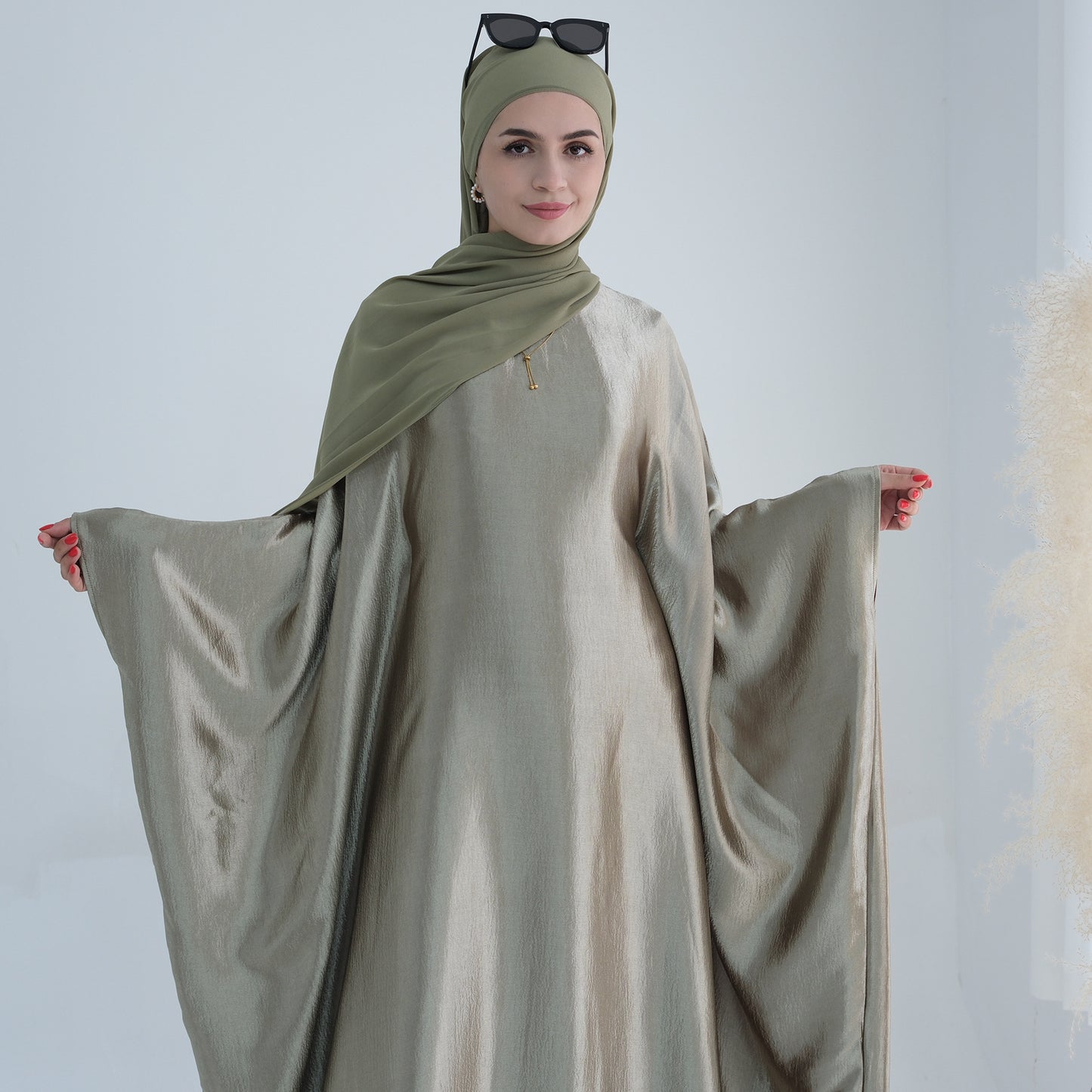 Bright Elegant Long Dress for Dubai Women