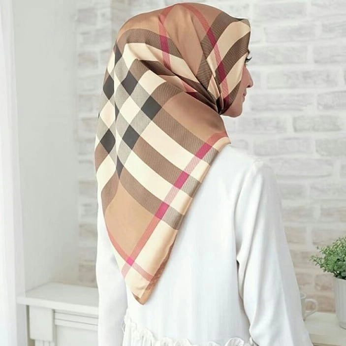 Big Square Fashion Simulation Silk Scarf Women