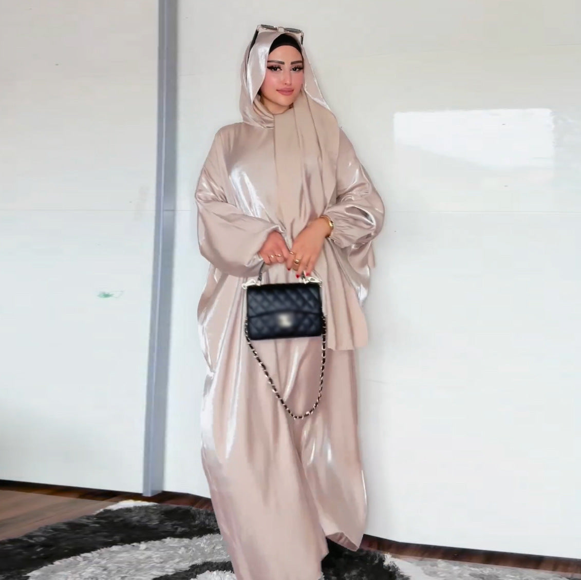 Middle East Robe with Headscarf Dubai Women Set