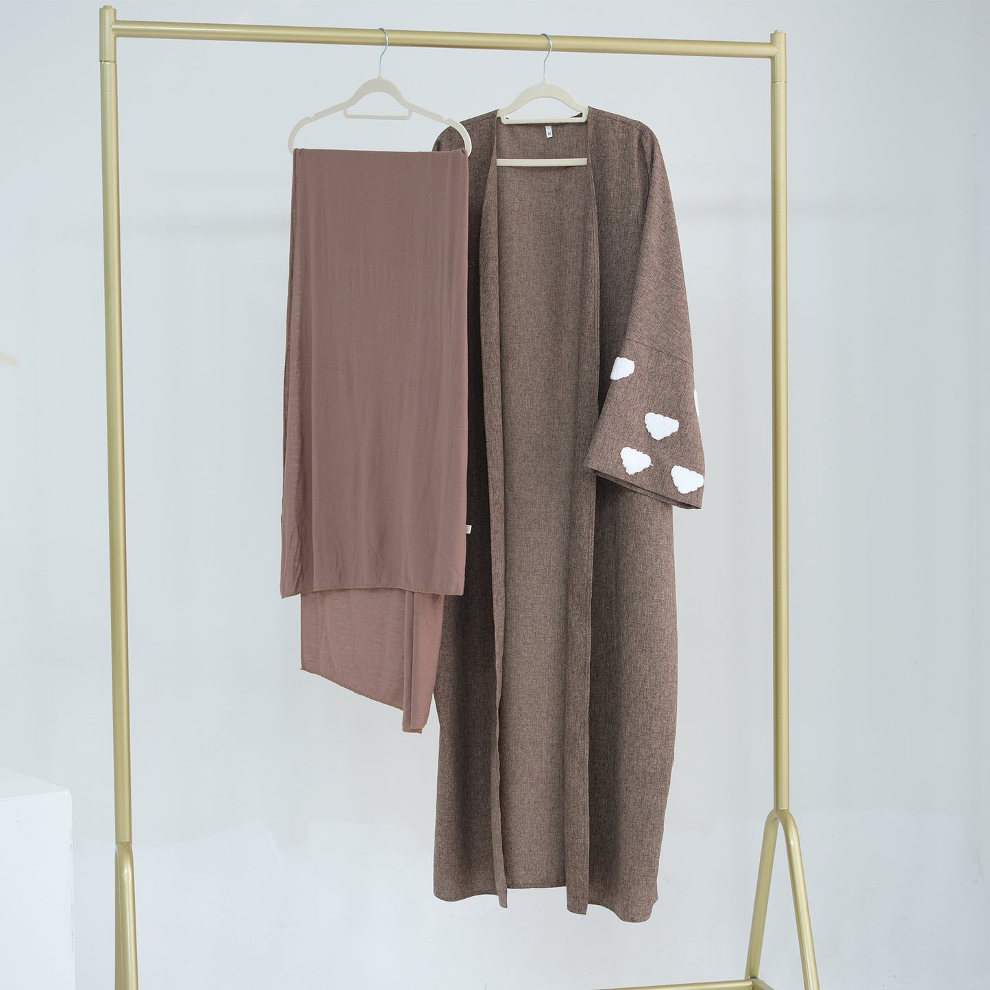Elegant Dubai Embroidered Cardigan Robe Wear