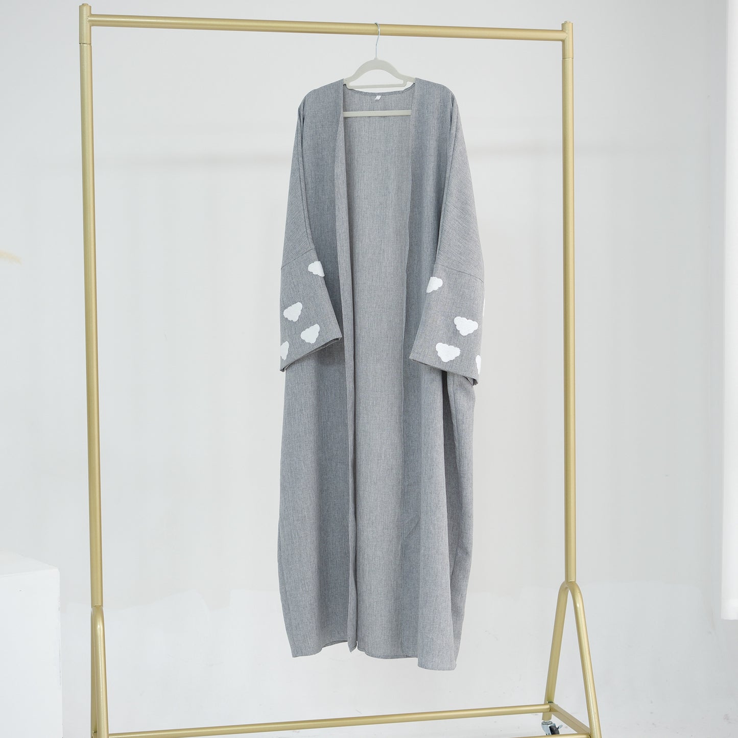 Elegant Dubai Embroidered Cardigan Robe Wear