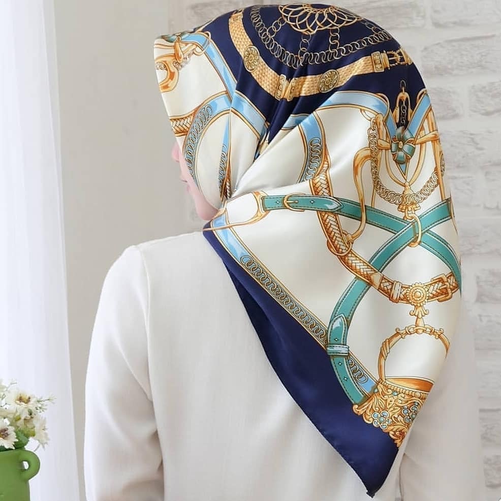 Big Square Fashion Simulation Silk Scarf Women