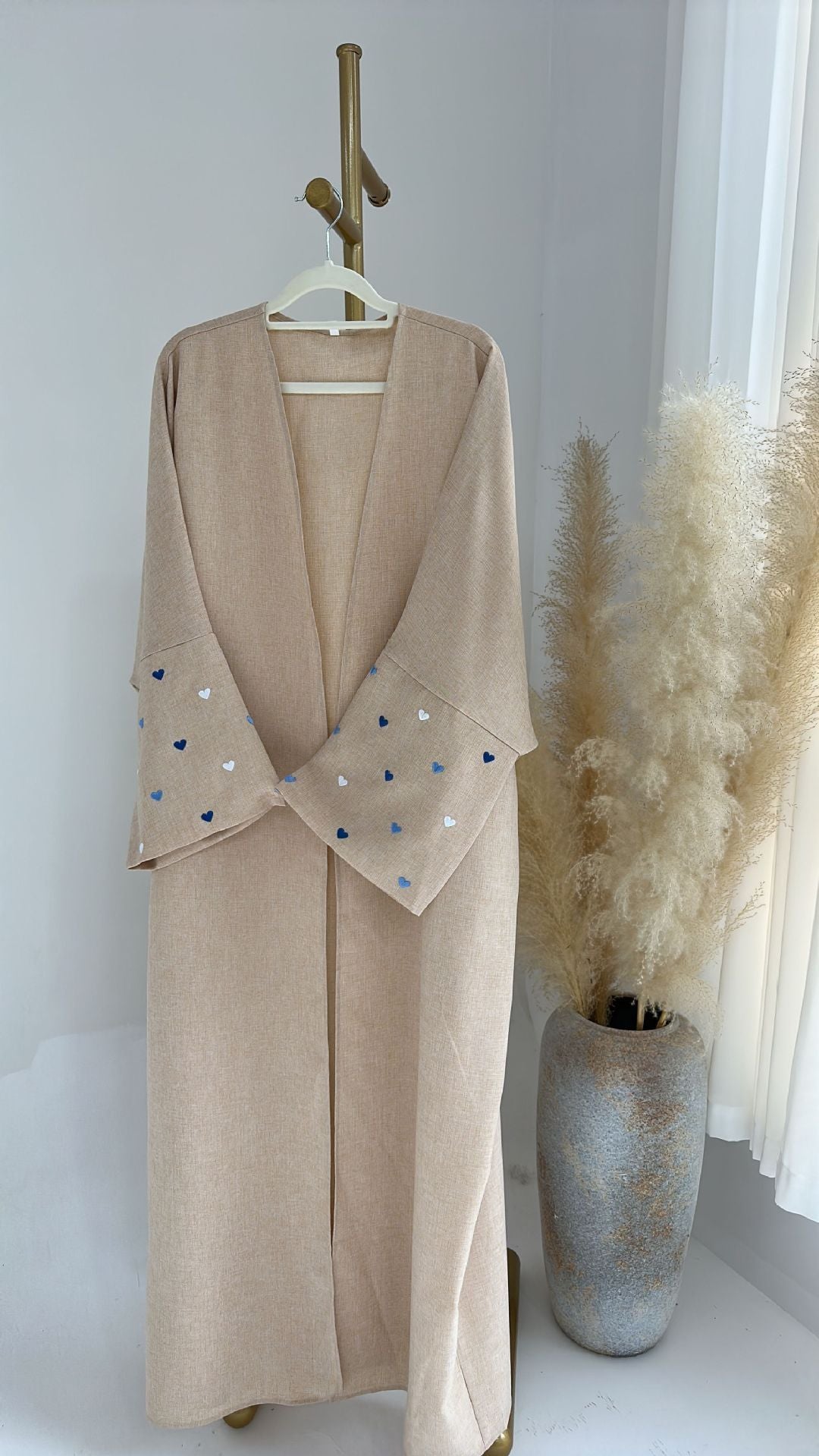 Elegant Dubai Embroidered Cardigan Robe Wear